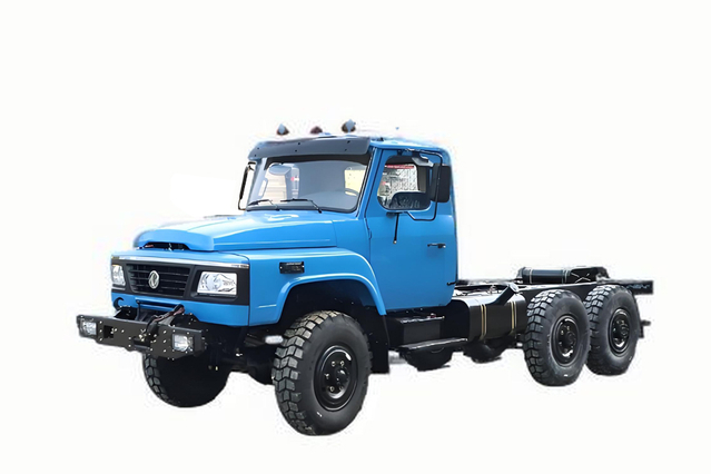 Nuevo chasis EQ2082 Cañón de acero pequeño de 2,5 toneladas _ DF Camión todoterreno 240 Tip de 170 caballos de fuerza_6 * 6 Personalización del chasis del vehículo especial clásico 25 años