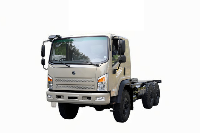  Camión todoterreno EQ2082 con tracción de seis ruedas_ DF6 * 6 cabeza plana 'Bobcat ' configuración de camión pequeño todoterreno_Modificación de chasis de 170 caballos de fuerza 'Bobcat ' chasis de vehículo especial