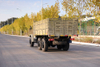 Caja de carga elevada vehículo militar clásico EQ2100E6D_tracción de seis ruedas 245 vehículos de transporte puntiagudos 140_190 caballos de fuerza 6 × 6 camión todoterreno especial