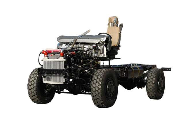 210 caballos de fuerza EQ2070 chasis automático de placa de acero tipo III_4×4DF exportación de vehículo especial todoterreno_personalización de transporte de tropas con tracción en las cuatro ruedas