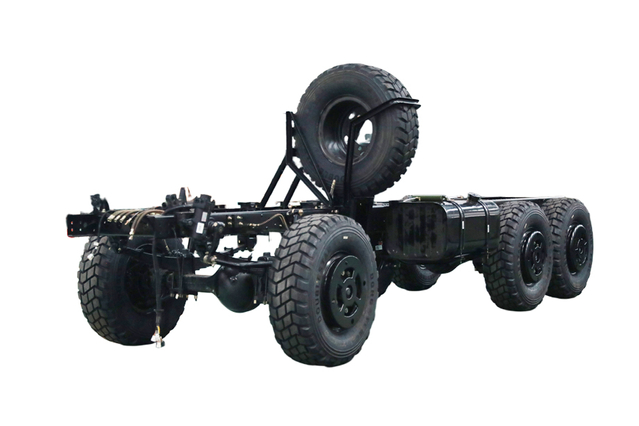 Camión especial todoterreno EQ2102G de 190 caballos de fuerza chasis de categoría III_tracción de seis ruedas camión de transporte 140/153 de cabeza plana 245_6×6DFvehículo militar clásico de 210 caballos de fuerza vehículo de carga plataforma de categoría II