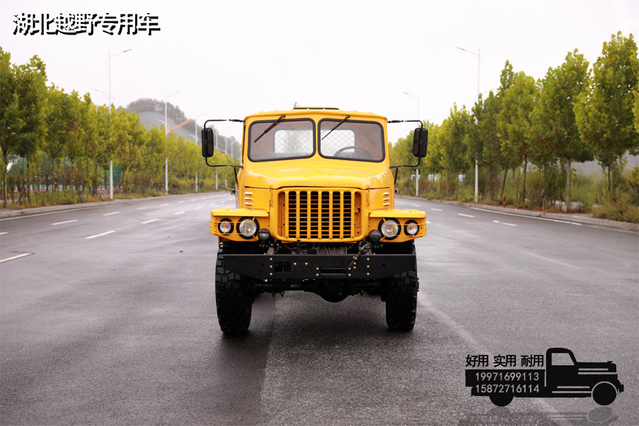 EQ2082E6D Vehículo de carga clásico para transporte de tropas con tracción en seis ruedas_ DF camión puntiagudo con 240 armas_vehículo militar de cabeza larga 6 × 6