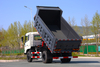210 HP DF Cotización de exportación de camión volquete 4 × 2_Carga especial todoterreno 4 × 4 personalizable Fabricante de cucharón basculante de 10/15/20/15 toneladas_170 Neumáticos gemelos traseros de dos ejes de 190/260 HP que arrastran ganado, ovejas, verduras y granos