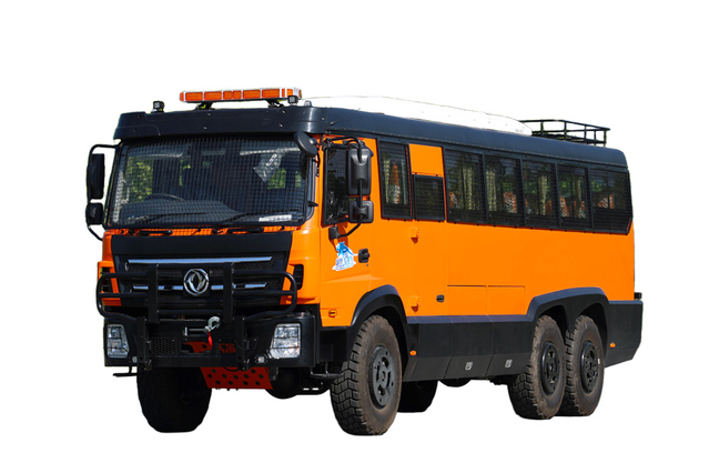Volante a la derecha/izquierda 18 + 3 plazas, tracción en las seis ruedas, asiento de lujo, vehículo de transporte turístico en el desierto, fabricante de 210 caballos de fuerza _ DF Chasis especial todoterreno, llamada telefónica de aldea minera modificada_6 * 6 clásico 245/246 personalizado 18/20/23/25/27/28/30/35 Autobús rural Cotización de configuración de autobús de transporte de incendios forestales de China y Pakistán